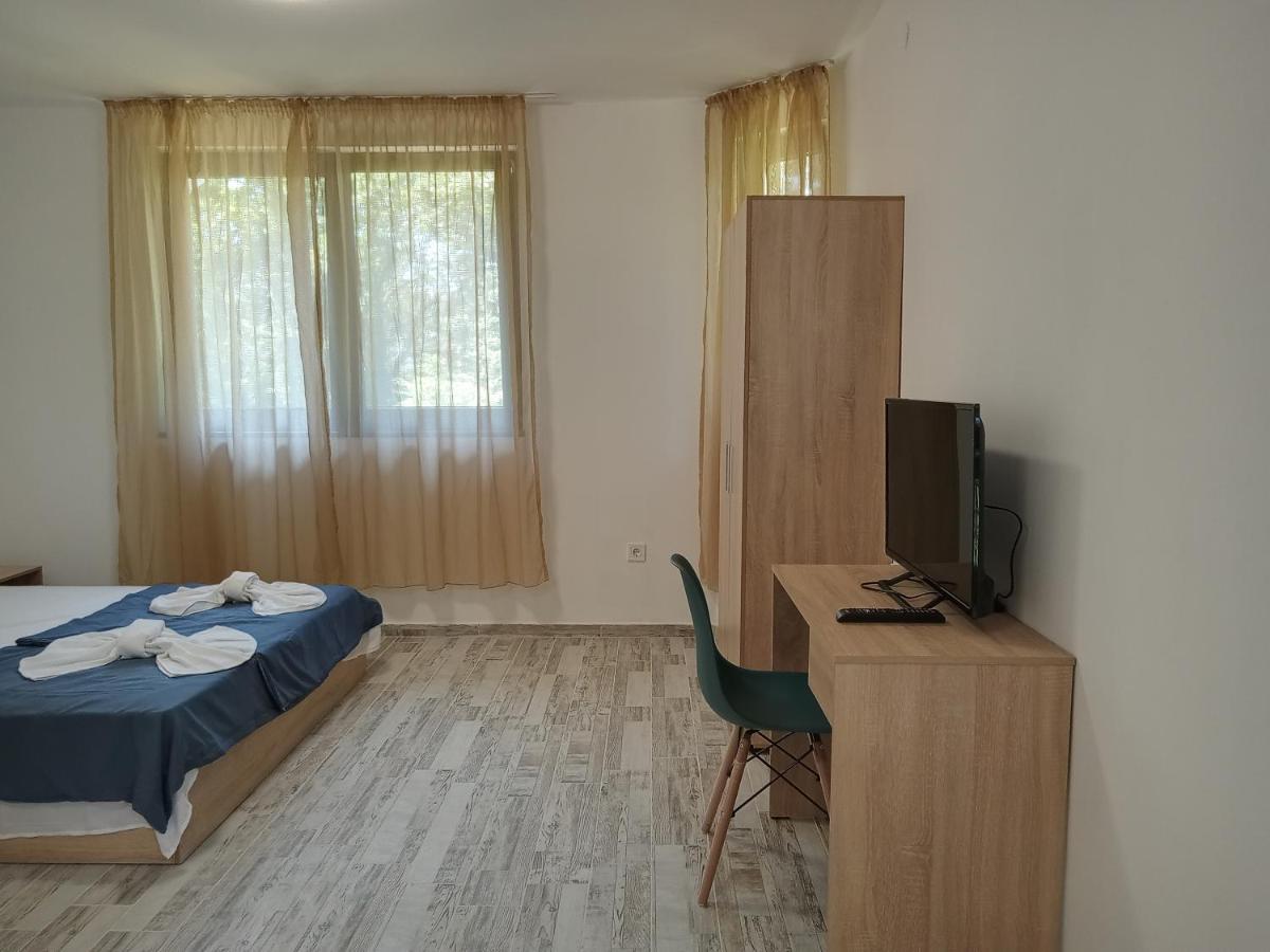 Apartment'S Pita & Mare Kiten  Exterior photo